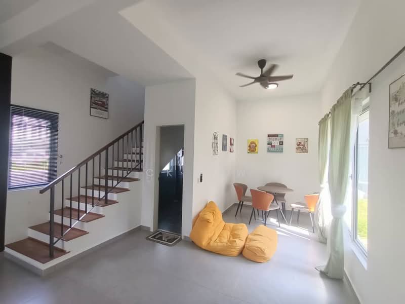 Rumah Teres 2 Tingkat untuk Disewa di Eco Forest (Semenyih) - CK Law - Living Room - PropertyGuru.com.my