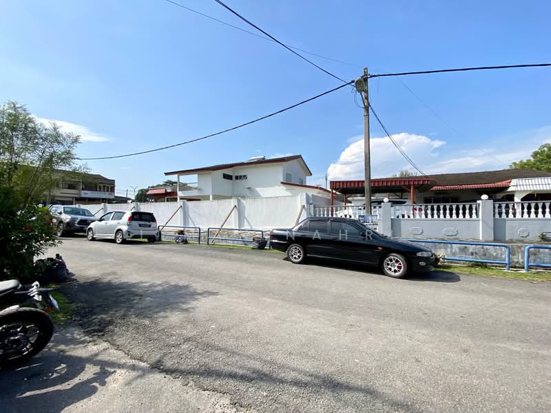Rumah Teres 1 Tingkat untuk Dijual di Pekan Dengkil (Dengkil) - Ilman Nahri - Exterior - PropertyGuru.com.my
