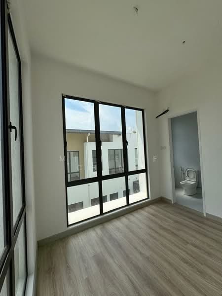 Semi-Detached House for Sale in Diamond City (Semenyih) - MICHELLE CHENG - PropertyGuru.com.my