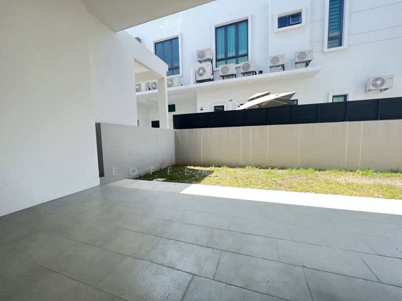 Rumah Banglo untuk Dijual di Ujong Pasir (Melaka) - Geoffery Wee - Exterior - PropertyGuru.com.my