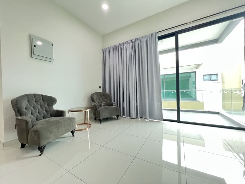 Rumah Banglo untuk Dijual di Ujong Pasir (Melaka) - Geoffery Wee - Living Room - PropertyGuru.com.my