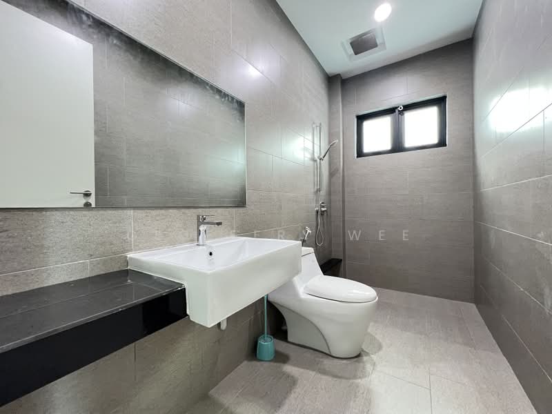 Rumah Banglo untuk Dijual di Ujong Pasir (Melaka) - Geoffery Wee - Bathroom - PropertyGuru.com.my