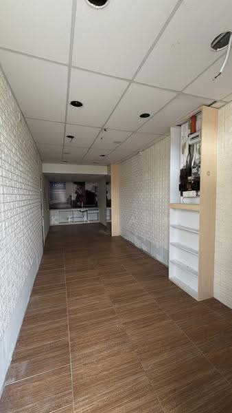 Shop for Rent in Sungai Besi (Kuala Lumpur) - KEN FARM - Corridor - PropertyGuru.com.my