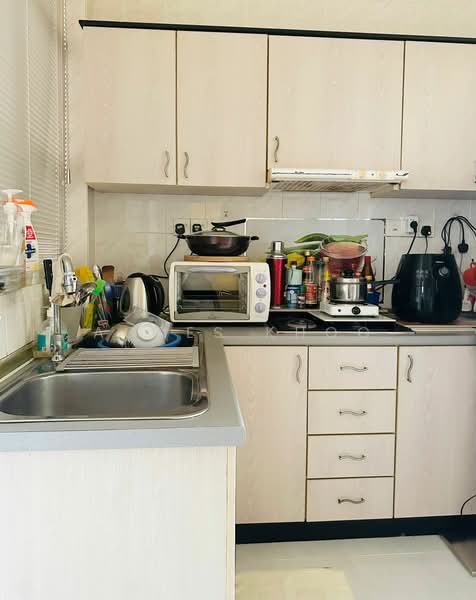 Kondominium untuk Dijual di Eden Seaview Condominium - Agnes Khoo - Kitchen - PropertyGuru.com.my