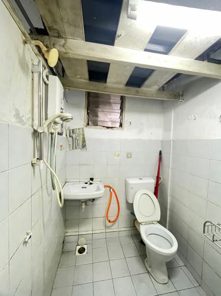 Flat for Sale at Sri Lanang - Max Kan - Bathroom - PropertyGuru.com.my