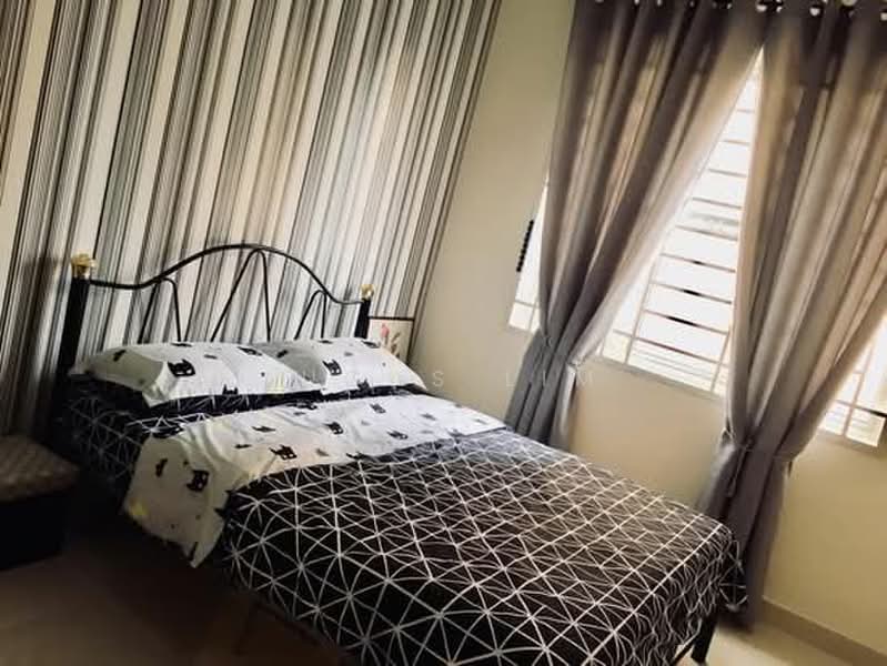 Kondominium untuk Dijual di Platinum Hill PV 8 - Lucas Lim - Bedroom - PropertyGuru.com.my