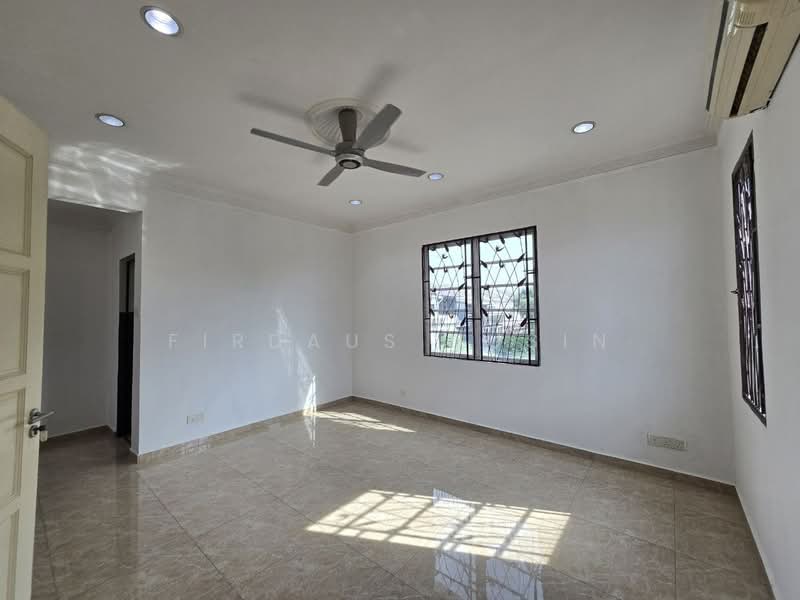 Rumah Berkembar untuk Dijual di Seksyen 27 (Shah Alam) - Firdaus Husin - Interior - PropertyGuru.com.my