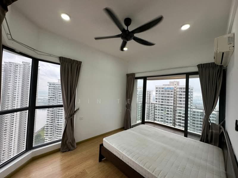 Condominium for Rent at Lovell @ Country Garden Danga Bay - Jin Teok - Bedroom - PropertyGuru.com.my