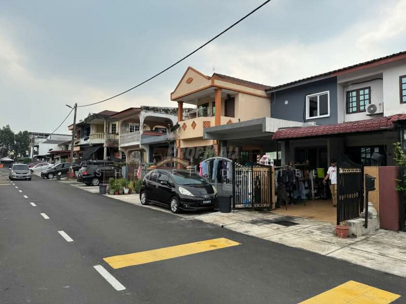 Rumah Teres 2 Tingkat untuk Dijual di Taman Permata (Ulu Kelang) - Ashraff Daniel - PropertyGuru.com.my