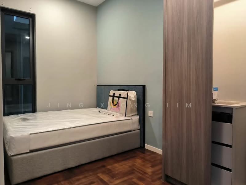 Servis Apartment untuk Disewa di Bloomsvale Menara Vista Petaling - Jing Xiong Lim - Bedroom - PropertyGuru.com.my