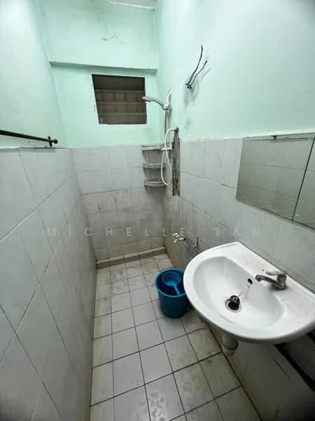 Flat for Rent at Segar Ria - Michelle Tan - Bathroom - PropertyGuru.com.my