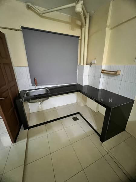 Flat for Rent at Segar Ria - Michelle Tan - Kitchen - PropertyGuru.com.my
