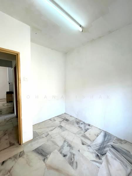 Pangsapuri untuk Disewa di Astana Alam Apartment 2 - Rohana Ishak - Interior - PropertyGuru.com.my