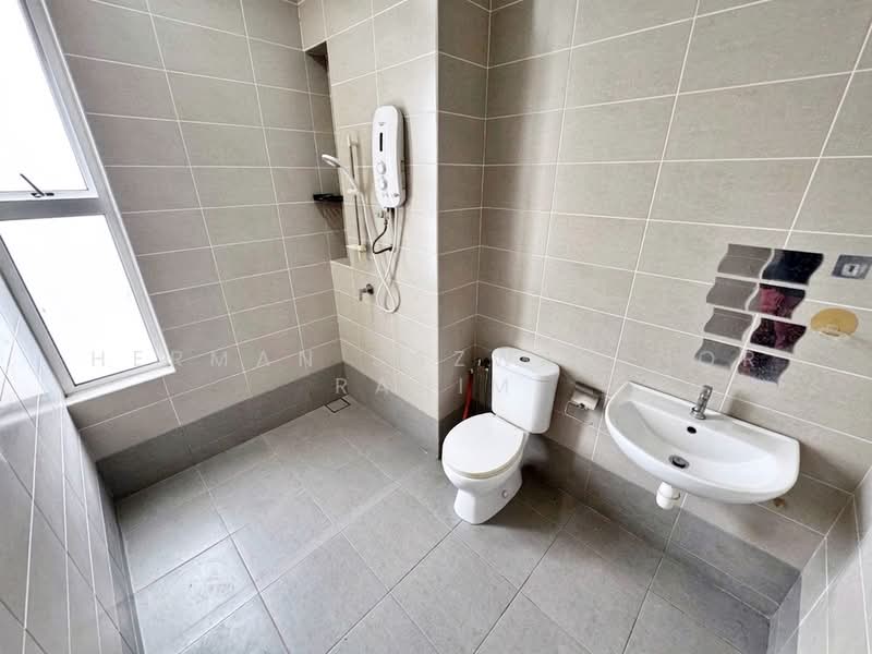 Townhouse for Rent in Kajang (Selangor) - Herman Sazwan Nor Rahim - Bathroom - PropertyGuru.com.my