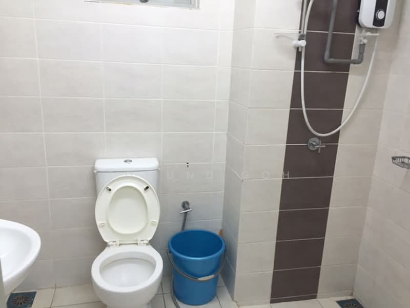 Servis Apartment untuk Dijual di Park @ One South - Edmund Goh - Bathroom - PropertyGuru.com.my