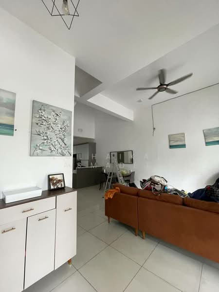 2.5-storey Terraced House for Rent in Alam Impian (Shah Alam) - Zulhaikal Asmadee - Living Room - PropertyGuru.com.my