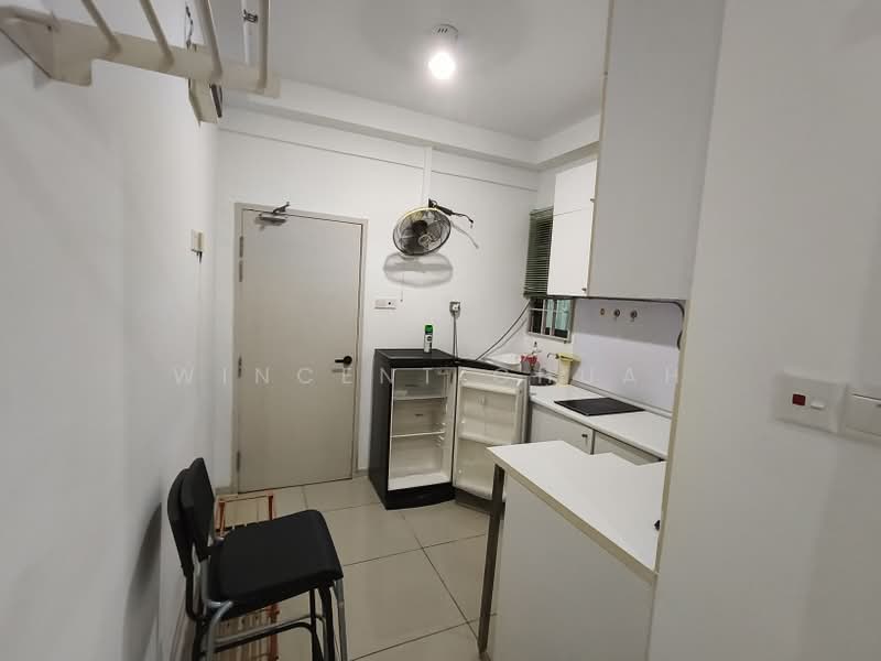 Servis Apartment untuk Disewa di Centrestage Designer Suite - Wincent Chuah - Kitchen - PropertyGuru.com.my
