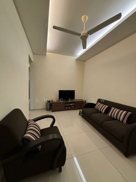 Rumah Teres untuk Dijual di Taman Mayang (Petaling Jaya) - Janice Low - Living Room - PropertyGuru.com.my