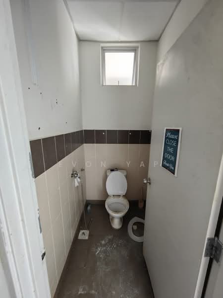Shop for Sale in Bandar Seri Alam (Masai) - Evon Yap - Bathroom - PropertyGuru.com.my