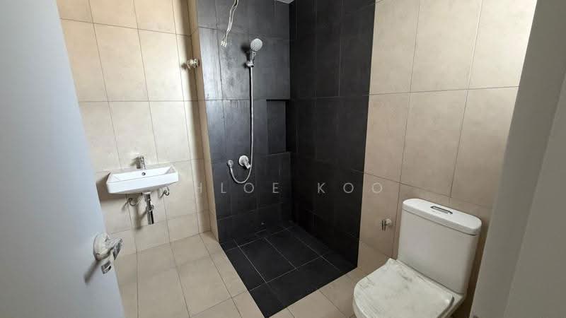 Rumah Teres 2.5-Tingkat untuk Disewa di Taman Bukit Serdang (Seri Kembangan) - Chloe Koo - Bathroom - PropertyGuru.com.my