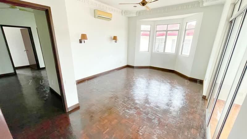 Semi-Detached House for Sale in Bandar Seri Putra (Bangi) - Zulhaikal Asmadee - Living Room - PropertyGuru.com.my