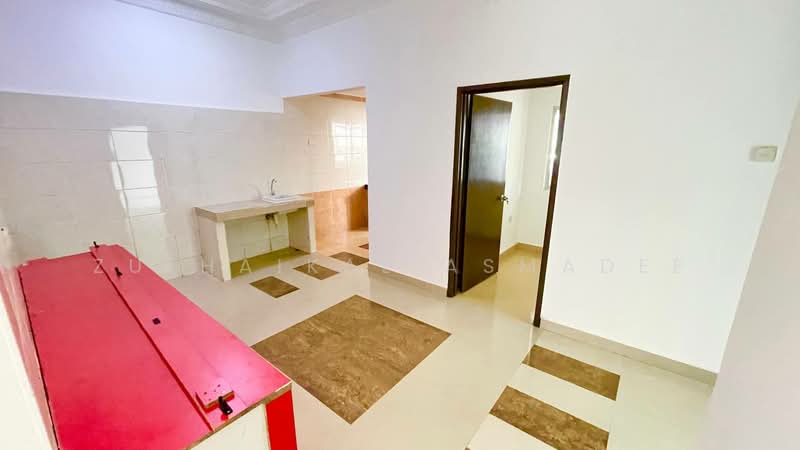 Semi-Detached House for Sale in Bandar Seri Putra (Bangi) - Zulhaikal Asmadee - Kitchen - PropertyGuru.com.my