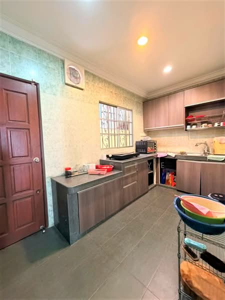 2-storey Terraced House for Sale in Bandar Menjalara (Kuala Lumpur) - Chris Tye - Kitchen - PropertyGuru.com.my