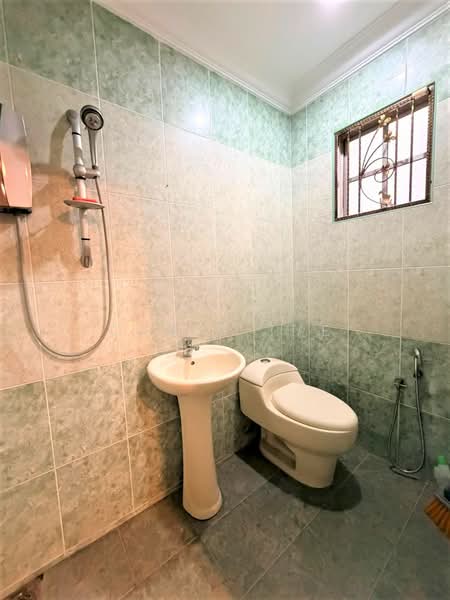 2-storey Terraced House for Sale in Bandar Menjalara (Kuala Lumpur) - Chris Tye - Bathroom - PropertyGuru.com.my