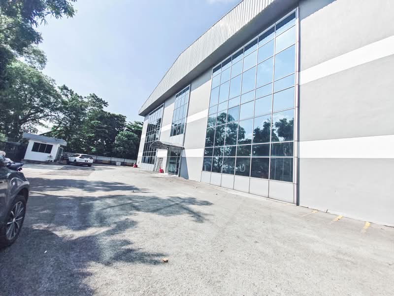 Warehouse for Rent in Taman Perindustrian Subang (Subang Jaya) - Jen Lau - Exterior - PropertyGuru.com.my