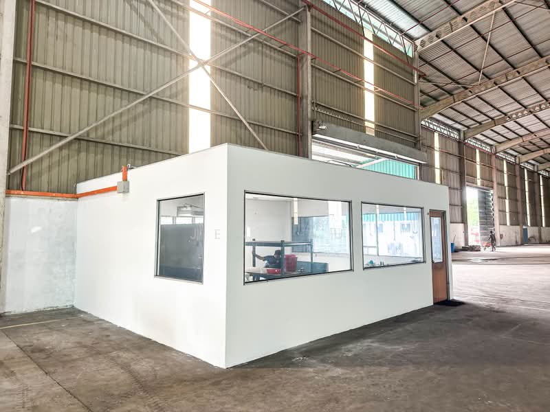 Warehouse for Rent in Taman Perindustrian Subang (Subang Jaya) - Jen Lau - Interior - PropertyGuru.com.my