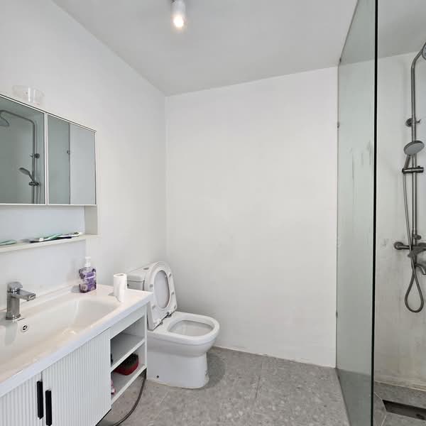 Shop for Rent in Titiwangsa (Kuala Lumpur) - Jeremy Yong - Bathroom - PropertyGuru.com.my