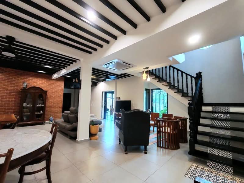 2-storey Terraced House for Sale in Taman Pelangi (Johor Bahru) - Karl Lim - Living Room - PropertyGuru.com.my
