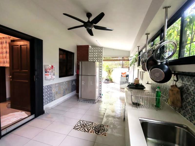 2-storey Terraced House for Sale in Taman Pelangi (Johor Bahru) - Karl Lim - Kitchen - PropertyGuru.com.my