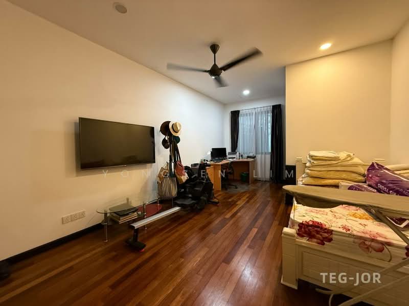Rumah Teres 3 Tingkat untuk Dijual di Duta Villa (Setia Alam) - Yongsen Lim - Bedroom - PropertyGuru.com.my