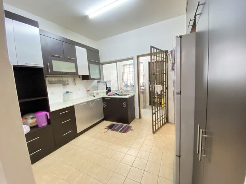Terraced House for Rent in Bandar Bukit Puchong (Puchong) - Ms Sim - Kitchen - PropertyGuru.com.my