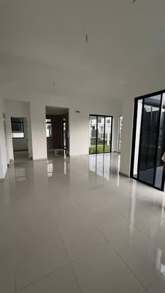 Rumah Kluster untuk Dijual di Taman Ekoflora (Johor Bahru) - Wenting Lee - Living Room - PropertyGuru.com.my
