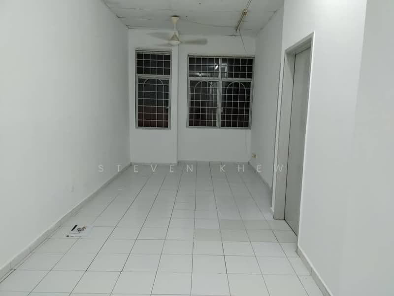 Rumah Flat untuk Disewa di Batu Caves Centerpoint - Steven Khew - Living Room - PropertyGuru.com.my