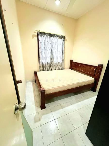 Rumah Teres untuk Disewa di Johor Bahru (Johor) - Kenneth Tan - Bedroom - PropertyGuru.com.my