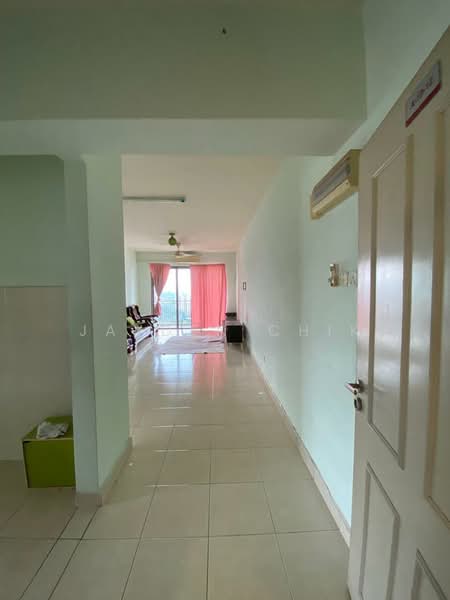Servis Apartment untuk Dijual di D'Alamanda - Jayden Chik - Corridor - PropertyGuru.com.my