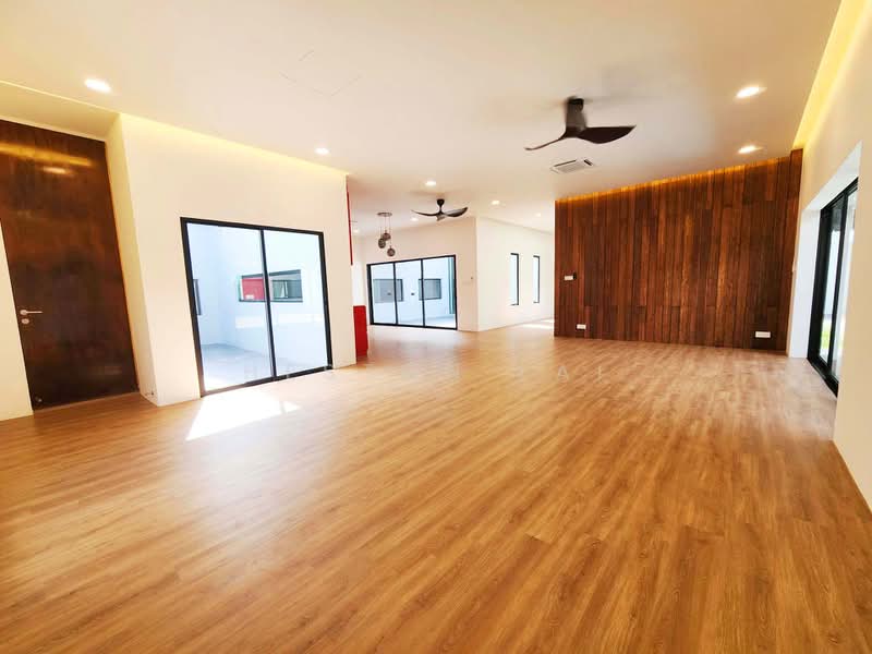 Rumah Banglo untuk Disewa di Leisure Farm (Gelang Patah) - Heston Lai - Interior - PropertyGuru.com.my