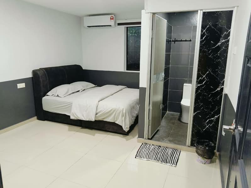Rumah Teres 1 Tingkat untuk Dijual di Taman Abad (Johor Bahru) - Evon Yap - Bedroom - PropertyGuru.com.my