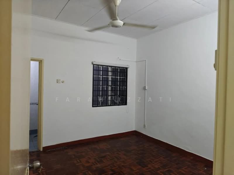 2-storey Terraced House for Rent in Kota Kemuning (Shah Alam) - Farah Izzati - Interior - PropertyGuru.com.my