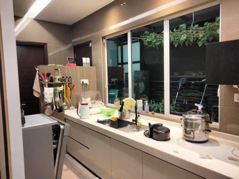 Rumah Banglo untuk Dijual di Sungai Long (Bandar Sungai Long) - Chai Ming Hern - Kitchen - PropertyGuru.com.my