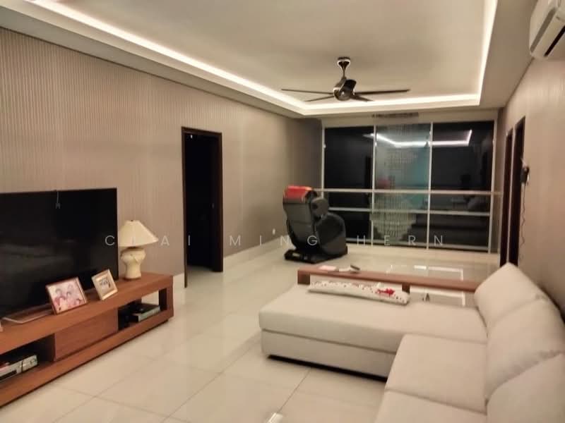 Rumah Banglo untuk Dijual di Sungai Long (Bandar Sungai Long) - Chai Ming Hern - Living Room - PropertyGuru.com.my