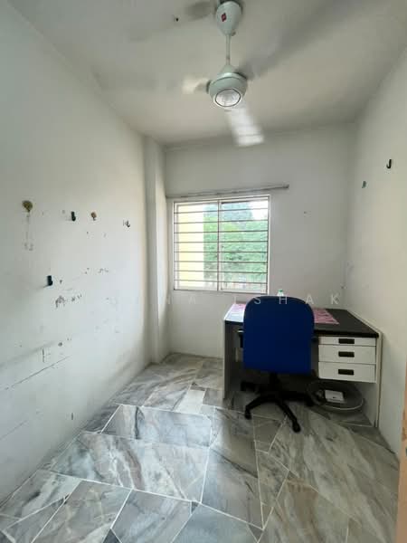 Apartment for Rent at Astana Alam Apartment 2 - Rohana Ishak - Study - PropertyGuru.com.my