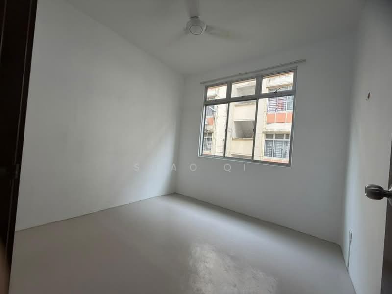 Flat for Rent at Flat Bukit Indah - Shao Qi - Interior - PropertyGuru.com.my