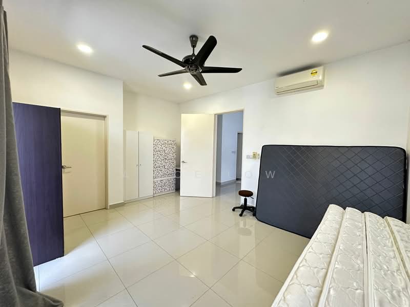 Rumah Berkembar untuk Dijual di Rawang (Selangor) - Alice Low - Bedroom - PropertyGuru.com.my