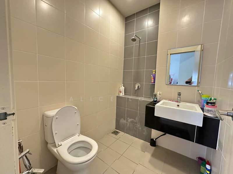 Rumah Berkembar untuk Dijual di Rawang (Selangor) - Alice Low - Bathroom - PropertyGuru.com.my