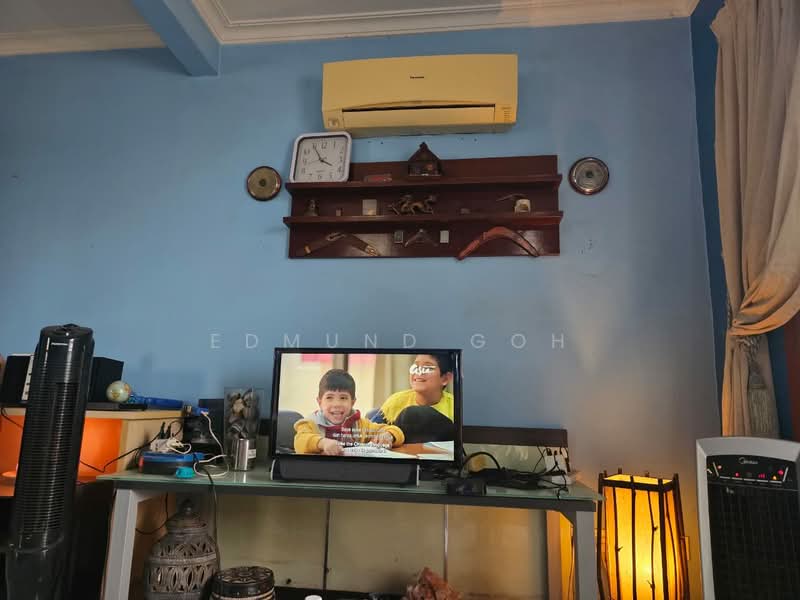 Pangsapuri untuk Dijual di Vista Pinggiran Apartment - Edmund Goh - Living Room - PropertyGuru.com.my