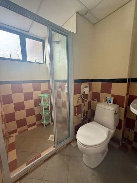 Kondominium untuk Disewa di Diamond Villa Condominium - Elaine Ooi - Bathroom - PropertyGuru.com.my